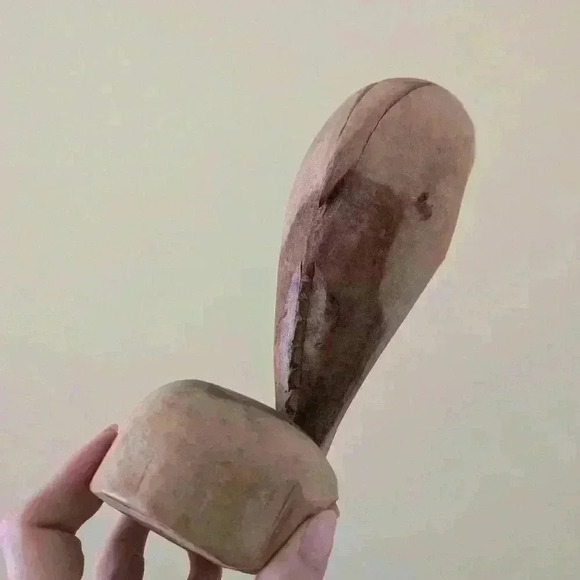 Vintage 1970s wooden dolphin  statue - Picture 6 of 9